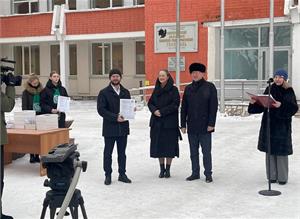 Две «Гранты» и «Нива»