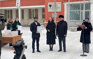 Две «Гранты» и «Нива»